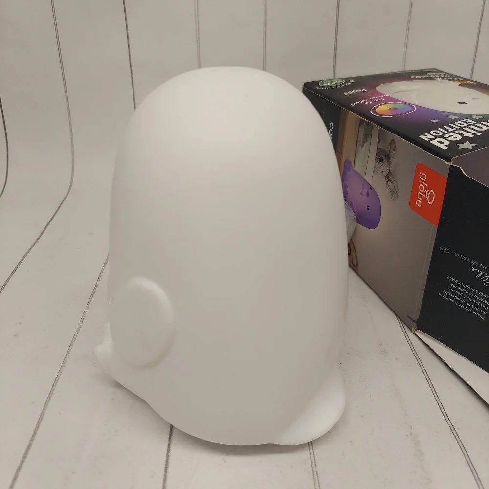 Globe LED Color Changing Lamp Peppy The Penguin